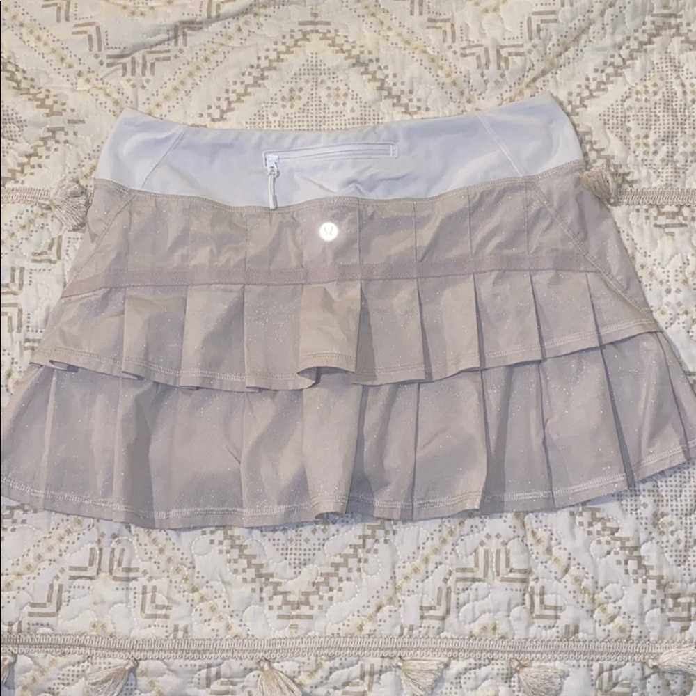 LULULEMON PACE SETTER SKIRT Size 6